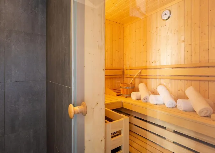 Reetland Am - Premium Reetdachvilla Mit 3 Schlafzimmern, Sauna Und Kamin E15 펜션